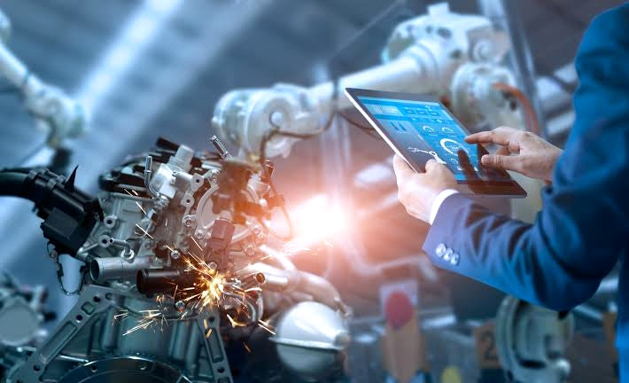 The Software-Defined OT Revolution: How Schneider Electric and HPE Are Rewriting the Automation Playbook