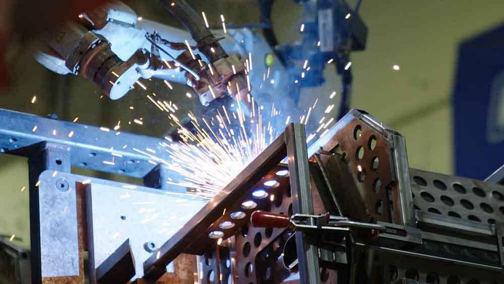 How Momentum Manufacturing Group Uses Automation to Master High-Mix Manufacturing